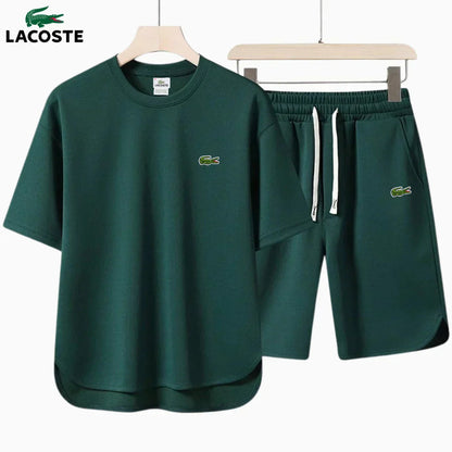 Completo estivo LC™ composto da t-shirt e pantaloncini performanti.